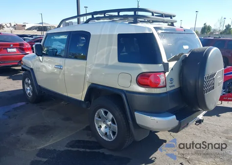 2008 Toyota Fj Cruiser z USA, uszkodzony, nr VIN JTEZU11F18K006924